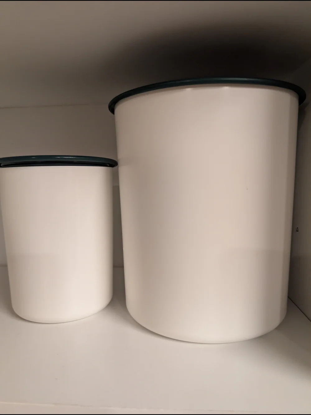 Tupperware White And Green Canister Set Vintage